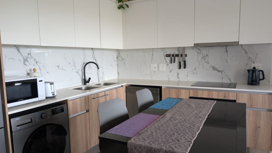 To Let 2 Bedroom Property for Rent in Sandown Western Cape